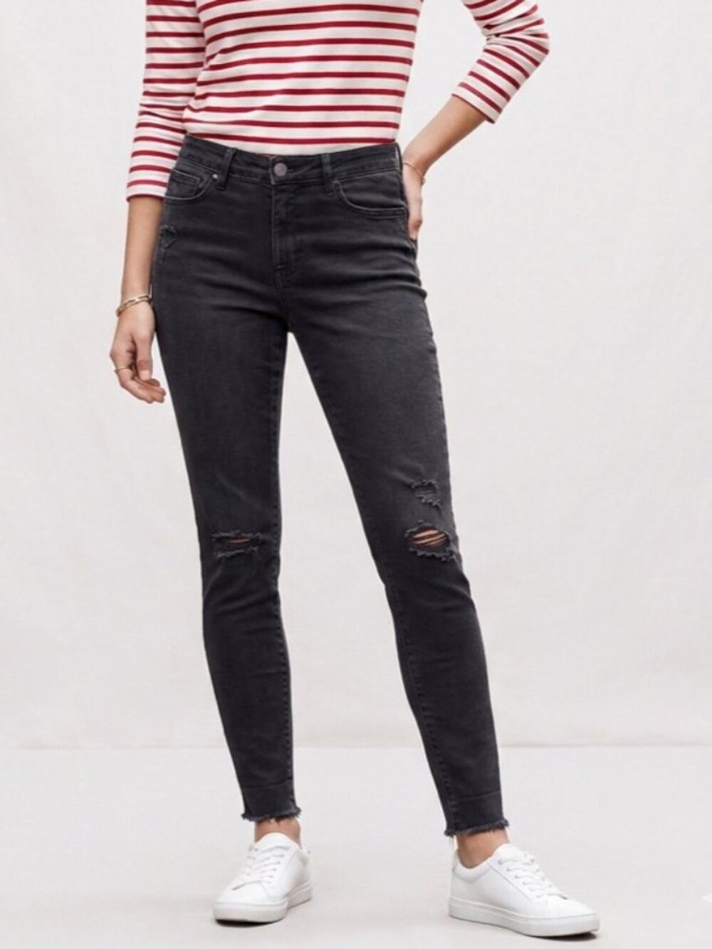 Joe Fresh black denim jeans distressed legging size 30